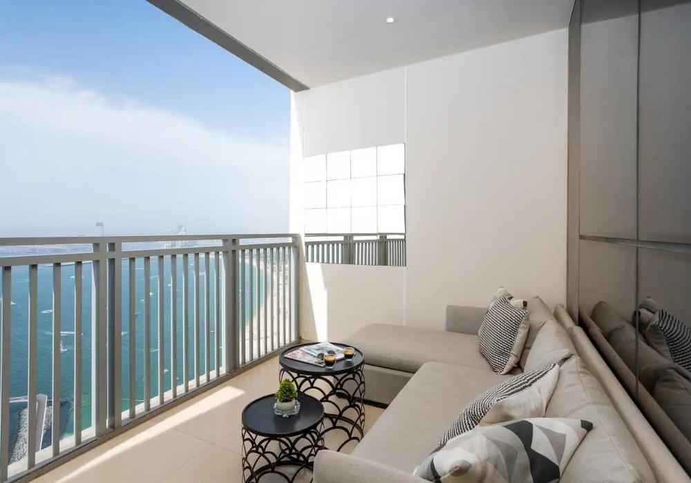 Sea View Luxury 3 Bedroom Apartment With Balcony (4)